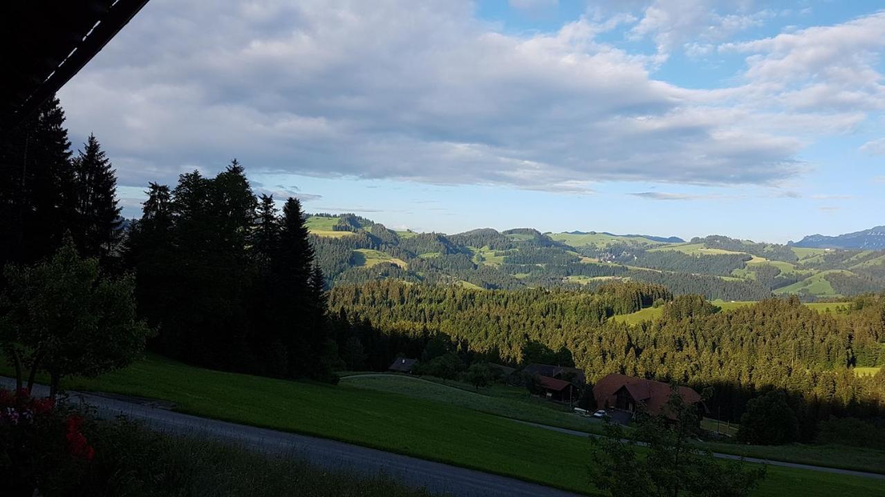 b&b krättli Eggiwil Exteriör bild