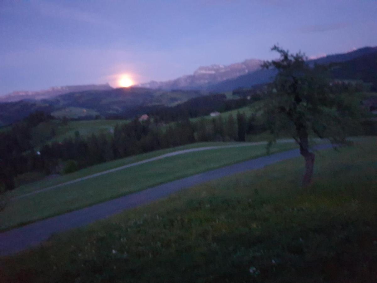b&b krättli Eggiwil Exteriör bild